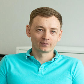 Дмитрий<br>Адаменя